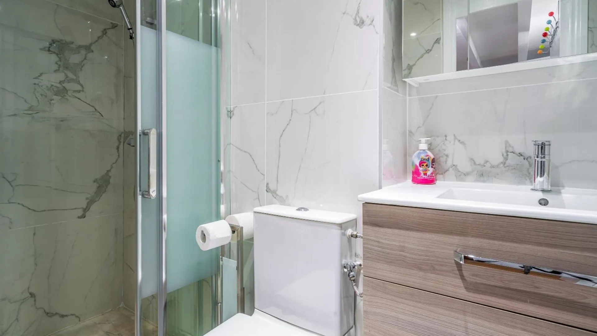 Louvre Chatelet Paris Apartment