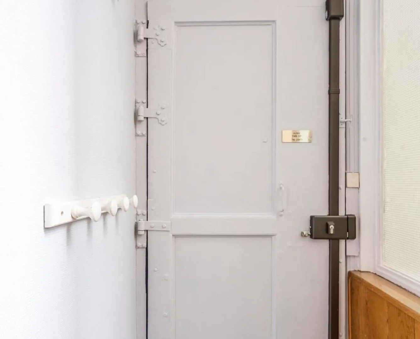 Louvre Chatelet Paris Apartment